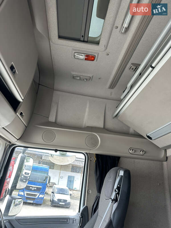 Тягач DAF XF 106 2015 в Бучачі