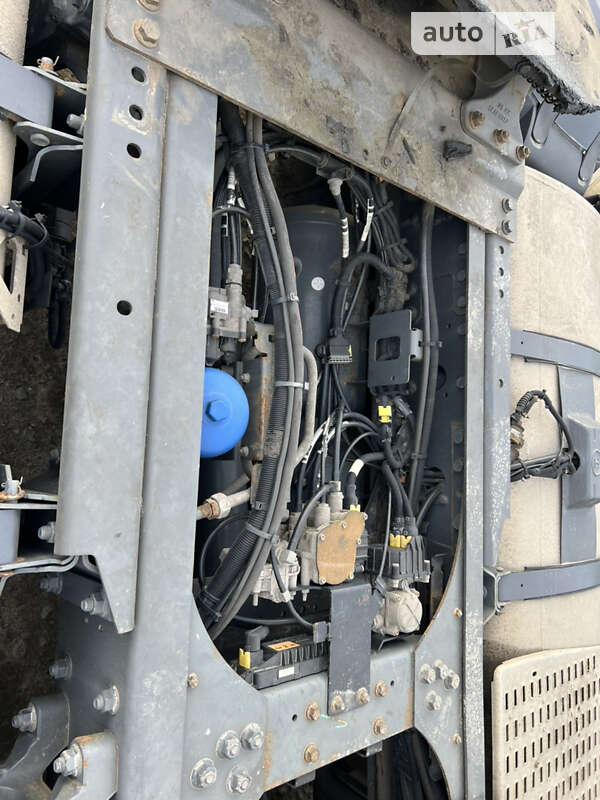 Тягач DAF XF 106 2014 в Ровно