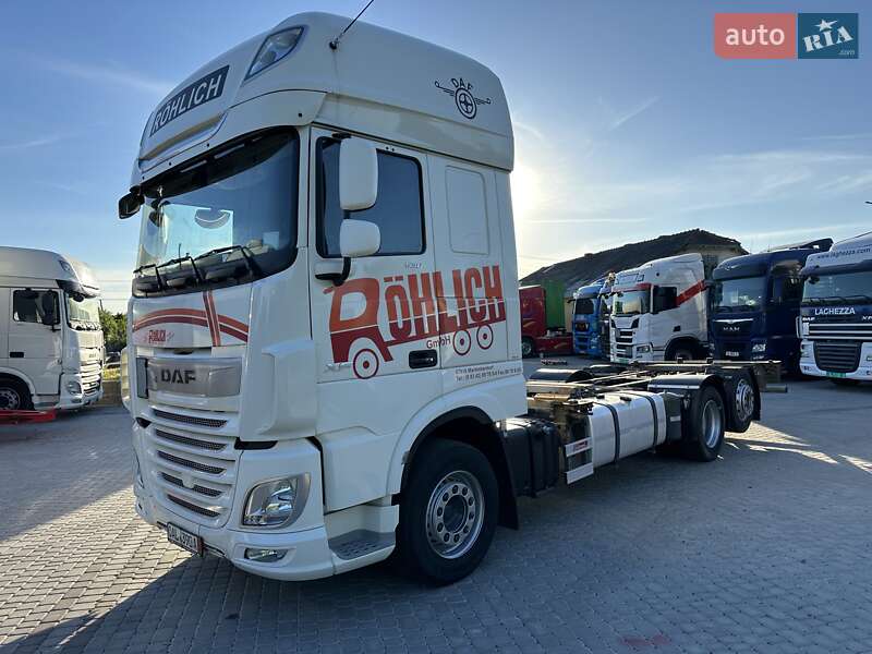 Контейнеровоз DAF XF 106 2019 в Залещиках