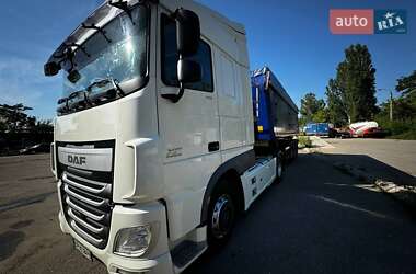 Тягач DAF XF 106 2015 в 