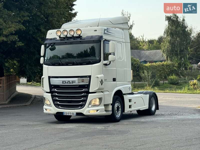 Тягач DAF XF 106 2017 в 