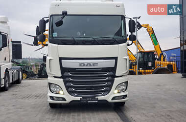 Тягач DAF XF 106 2015 в Ровно