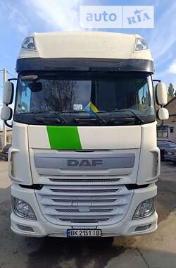 Тягач DAF XF 106 2015 в Рівному