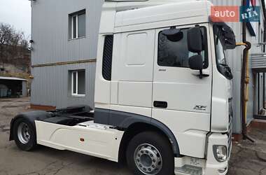 Тягач DAF XF 106 2017 в 