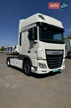 Тягач DAF XF 106 2015 в 