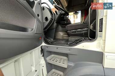 Тягач DAF XF 106 2015 в 