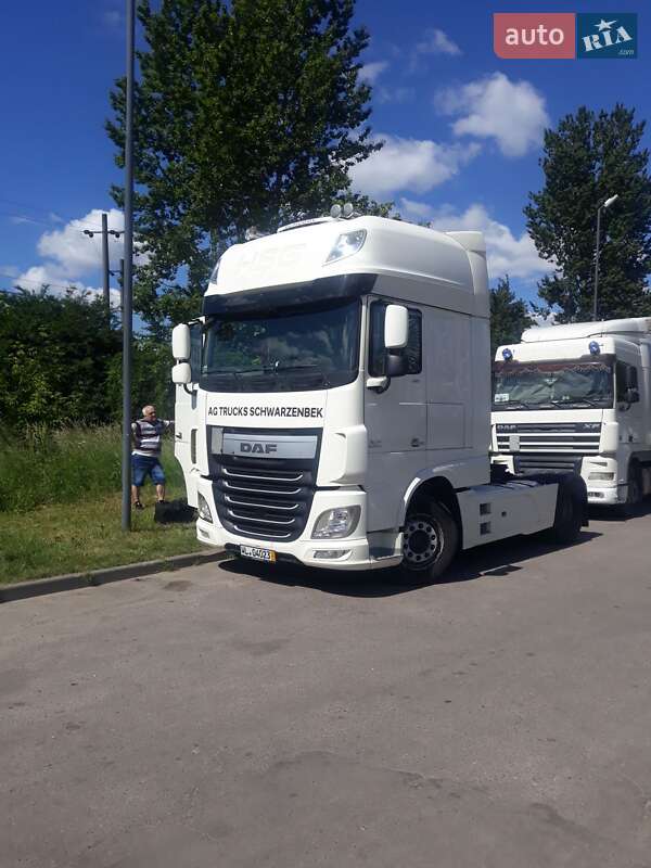 Тягач DAF XF 106 2015 в 