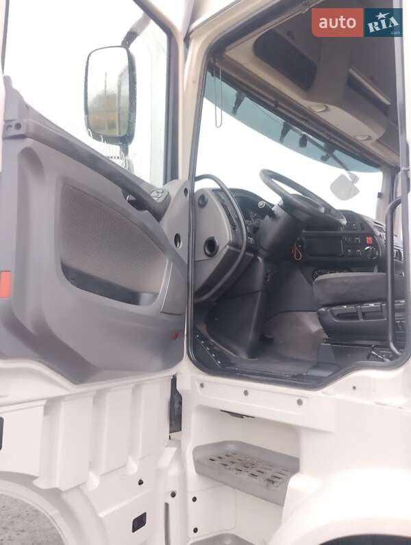 Тягач DAF XF 106 2015 в Шептицькому