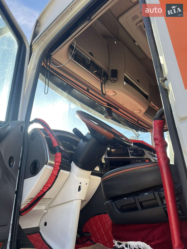 Тягач DAF XF 106 2017 в Тернополе