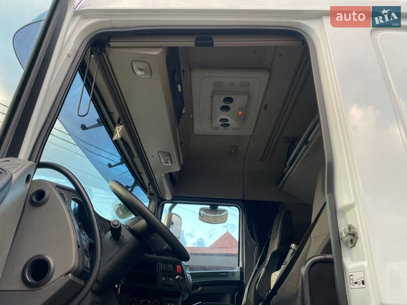 Тягач DAF XF 106 2015 в Хусте