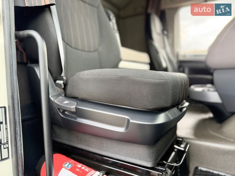 Тягач DAF XF 106 2017 в Ровно