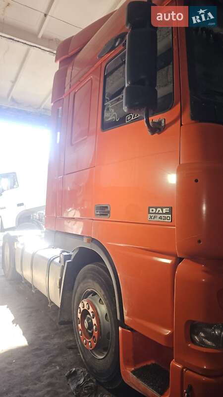 Самоскид DAF XF 460 FT 2001 в Львові