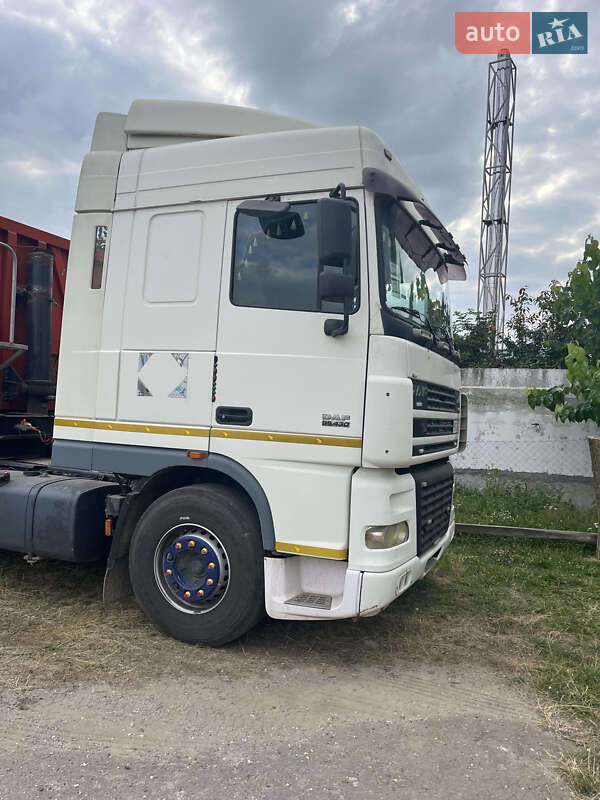 Тягач DAF XF 95.430 2005 в  фото Тягач DAF XF 95.430 2005 в