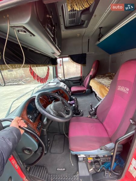 Зерновоз DAF XF 95.480 2004 в Городке