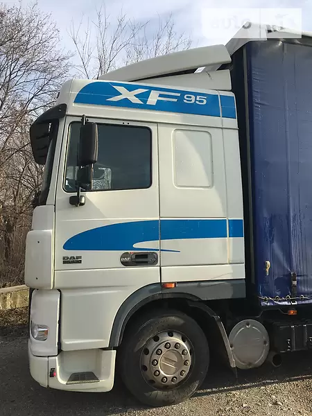 Тентованый DAF XF 95 2006 в 
