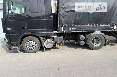 Тягач DAF XF 95 2001 в Сарнах