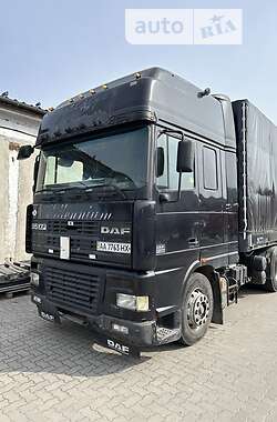 Тягач DAF XF 95 2001 в Сарнах