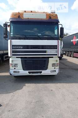 Тягач DAF XF 95 2002 в Харкові