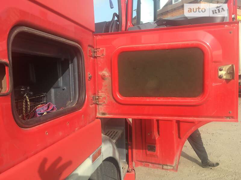 Інші вантажівки DAF XF 95 2000 в Славуті