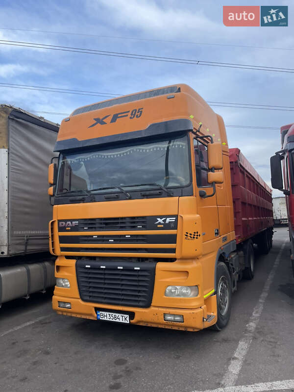 Зерновоз DAF XF 95 2003 в 