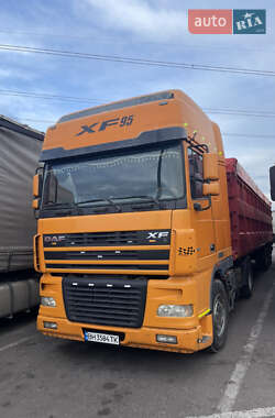 Зерновоз DAF XF 95 2003 в 