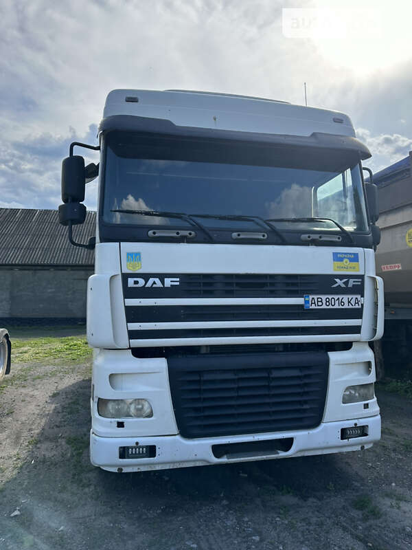 Тягач DAF XF 95 2005 в Виннице