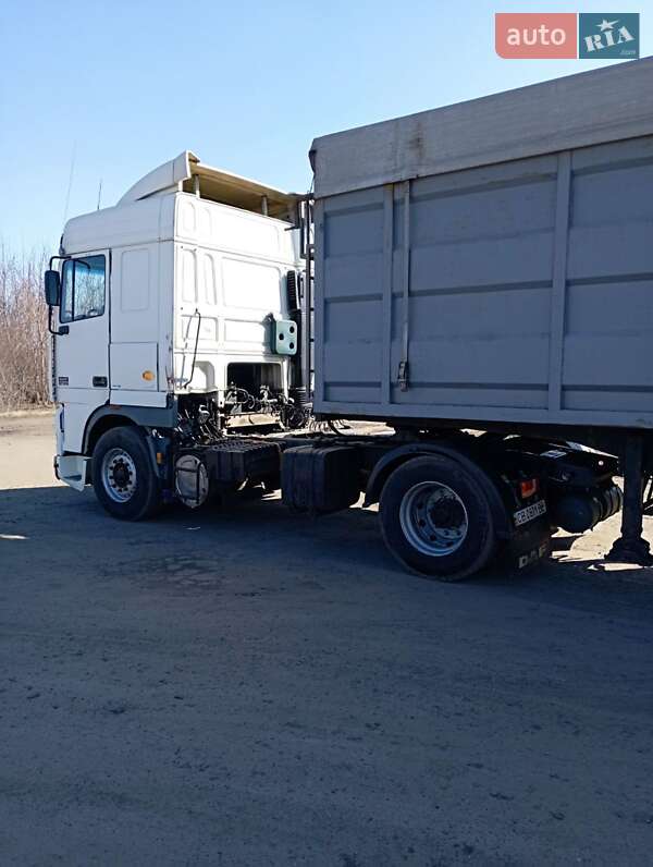 Зерновоз DAF XF 95 2000 в Ичне