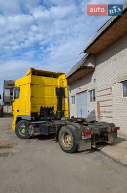 Тягач DAF XF 95 2004 в 