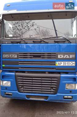 Тягач DAF XF 95 2001 в Запоріжжі