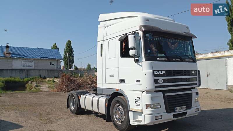 Тягач DAF XF 95 2005 в 