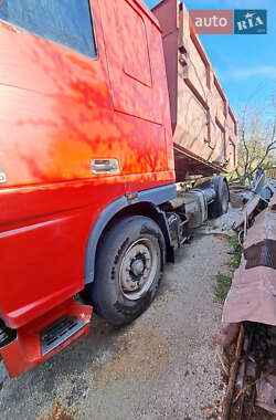 Самосвал DAF XF 95 1998 в 