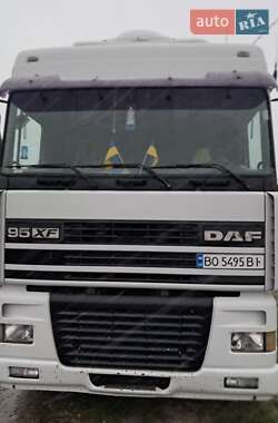 Тягач DAF XF 95 1999 в Чорткові