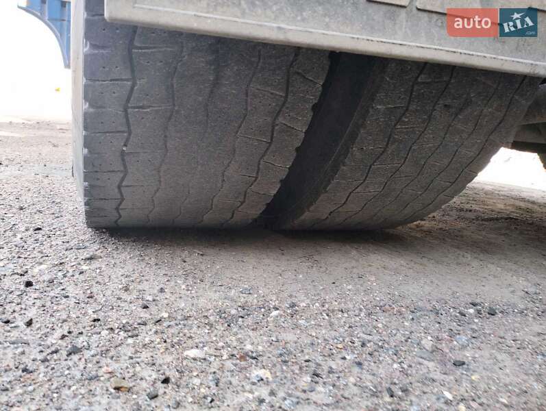 Цистерна DAF XF 95 1999 в Рівному