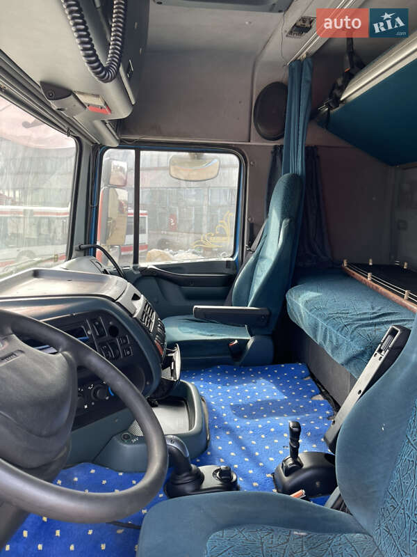 Тягач DAF XF 95 2004 в Староконстантинове