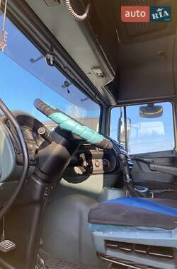 Контейнеровоз DAF XF 95 2005 в 