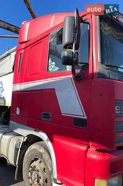 Тягач DAF XF 95 2000 в 