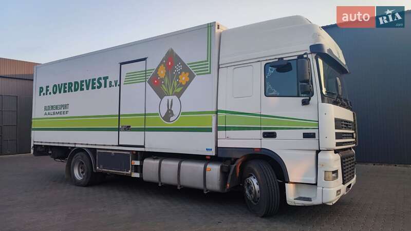 Вантажний фургон DAF XF 95 1999 в Дніпрі