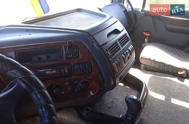 Тягач DAF XF 95 2002 в 