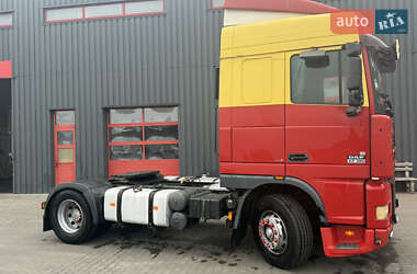 Тягач DAF XF 95 2000 в 