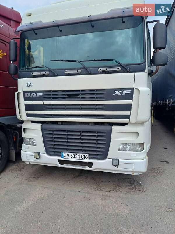 Контейнеровоз DAF XF 95 2005 в 