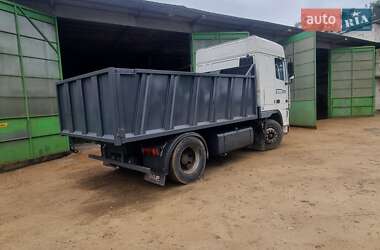 Самосвал DAF XF 95 2002 в 