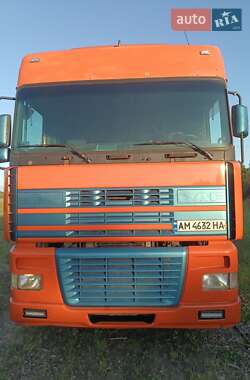 Тягач DAF XF 95 2001 в Иршанске