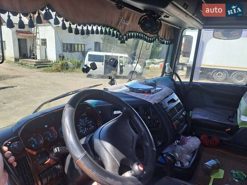 Тягач DAF XF 95 2001 в Львові