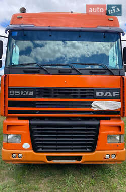 Тягач DAF XF 95 2000 в Бершади