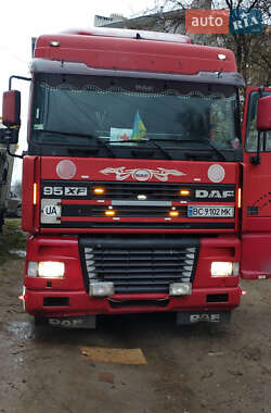 Тентованый DAF XF 95 2003 в Львове