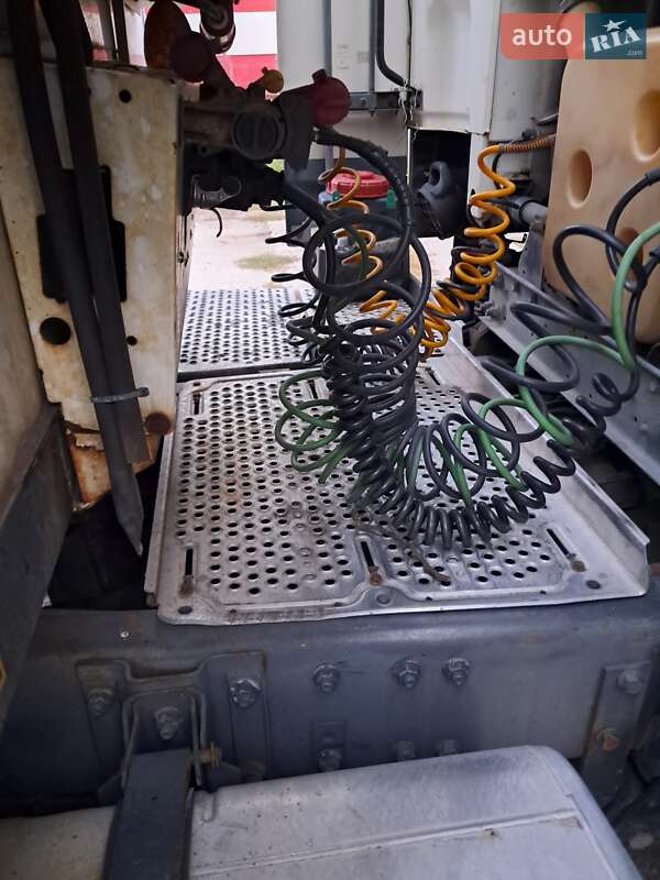 Тягач DAF XF 95 2006 в Борисполі