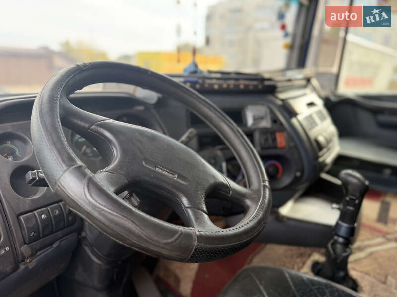 Тягач DAF XF 95 1999 в Лубнах
