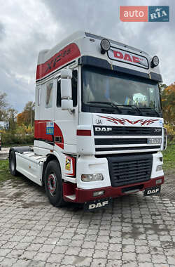 Тягач DAF XF 95 2004 в Чорткове