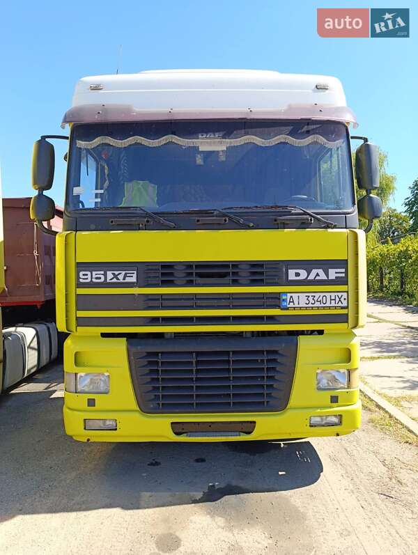 Тягач DAF XF 95 2001 в 