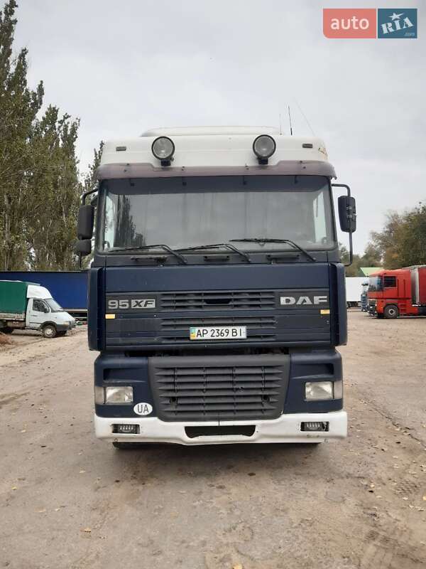 Тягач DAF XF 95 2001 в Запорожье